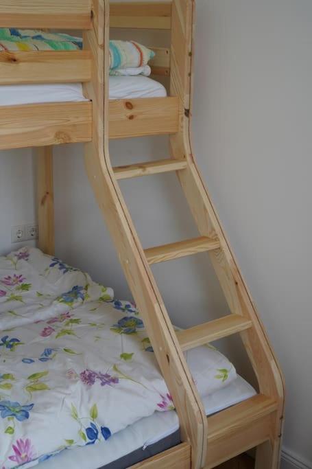 Schoene Ferienwohnung Mit Zwei Schlafzimmern Quedlinburg Esterno foto