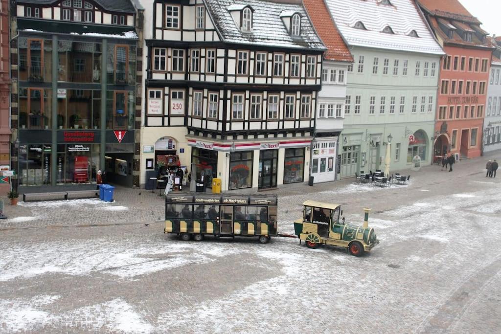 Schoene Ferienwohnung Mit Zwei Schlafzimmern Quedlinburg Esterno foto